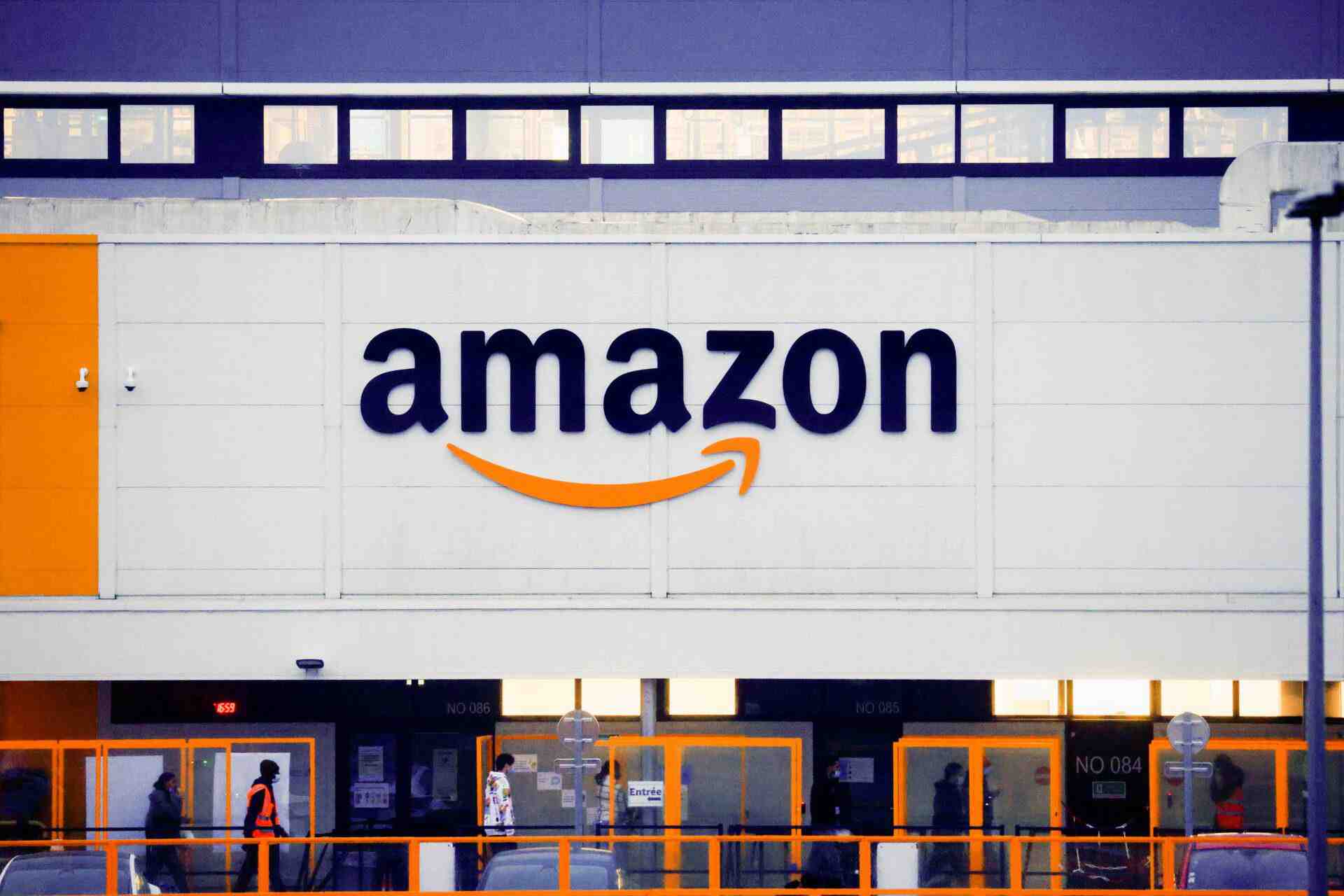 亚马逊 (AMZN) 获得华尔街升级：280 美元入市