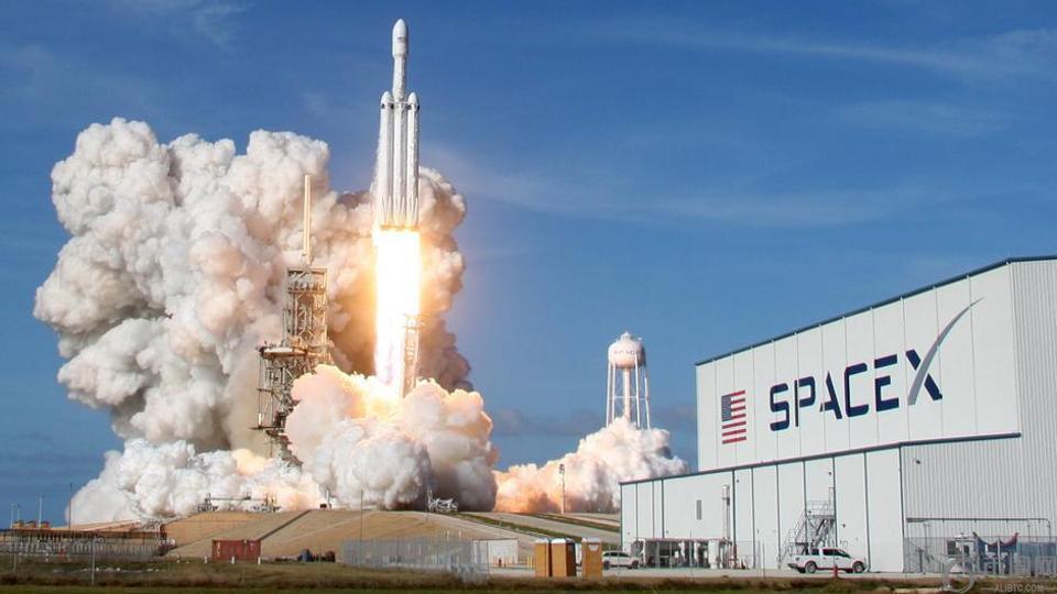 埃隆·马斯克的 SpaceX 悄然转移价值 2.57 亿美元的比特币——大规模抛售即将来临