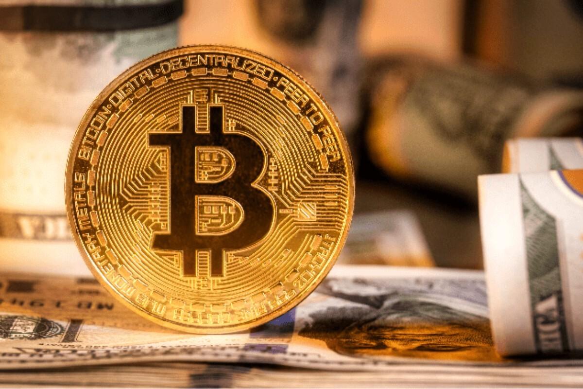 现货黄金日内大涨4.00%，现报4848.07美元/盎司。