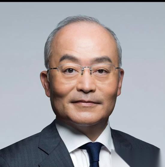 索尼宣布2028年起停发PS游戏光盘，CEO减持股份引争议